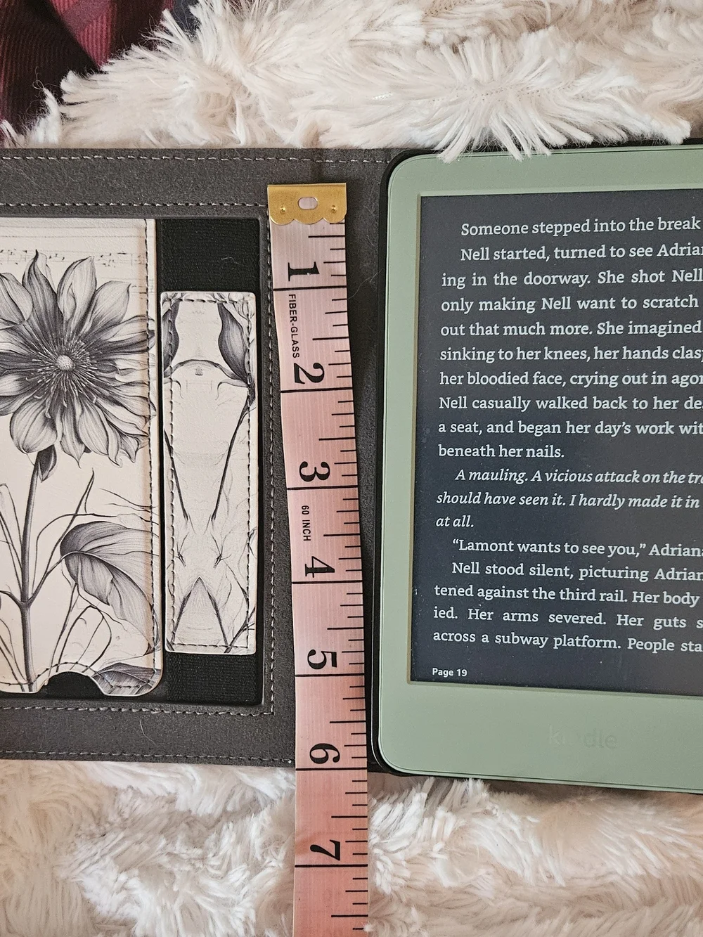 Floral Sketch White Kindle Cover